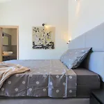 Modern With Private Pool In Pula