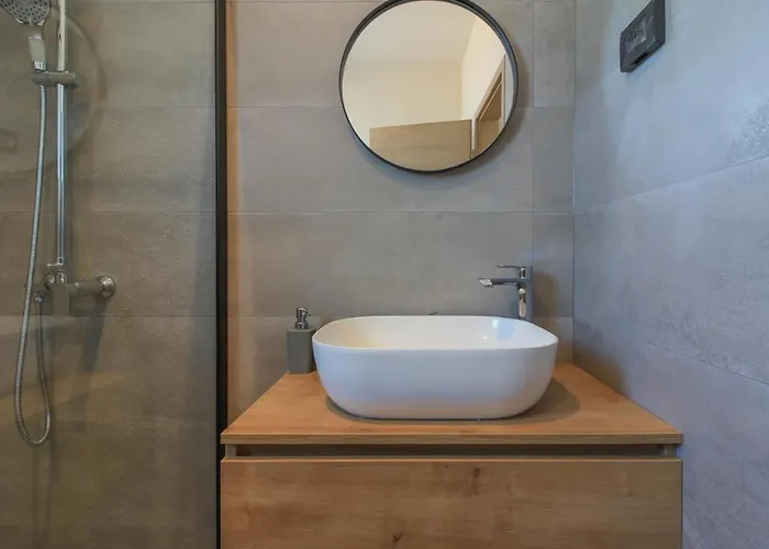 Modern With Private Pool In 别墅 *