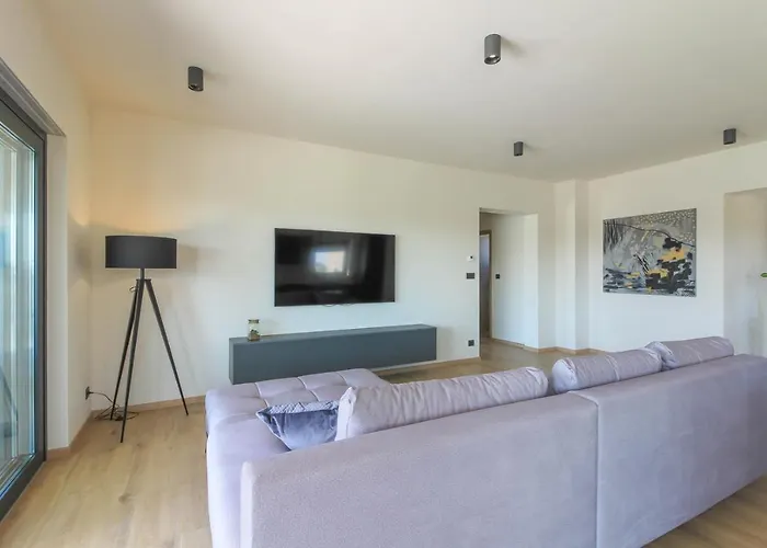 Modern With Private Pool In