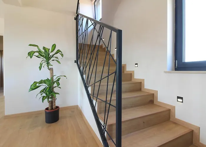 Modern With Private Pool In 别墅 *