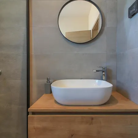 Modern With Private Pool In Willa *