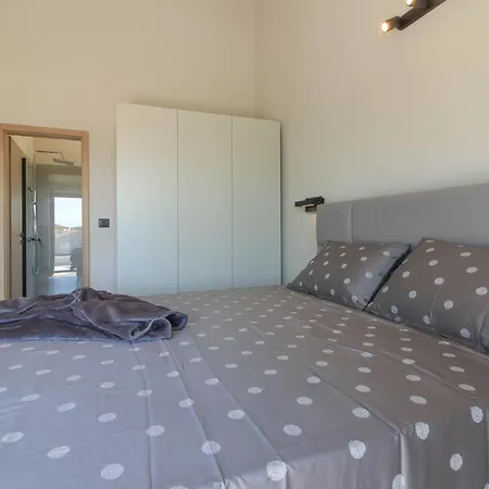 Modern With Private Pool In *