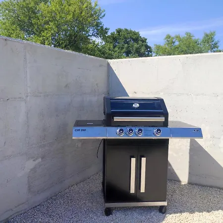 Villa Modern With Private Pool In Pula