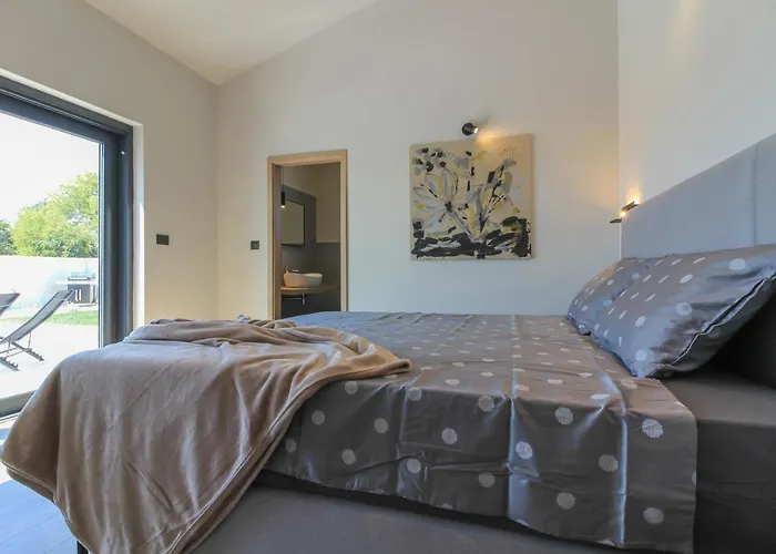 Modern With Private Pool In