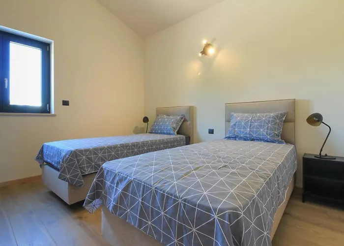 Vila Modern With Private Pool In Pula