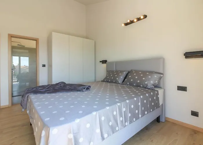 Modern With Private Pool In Vila Pula